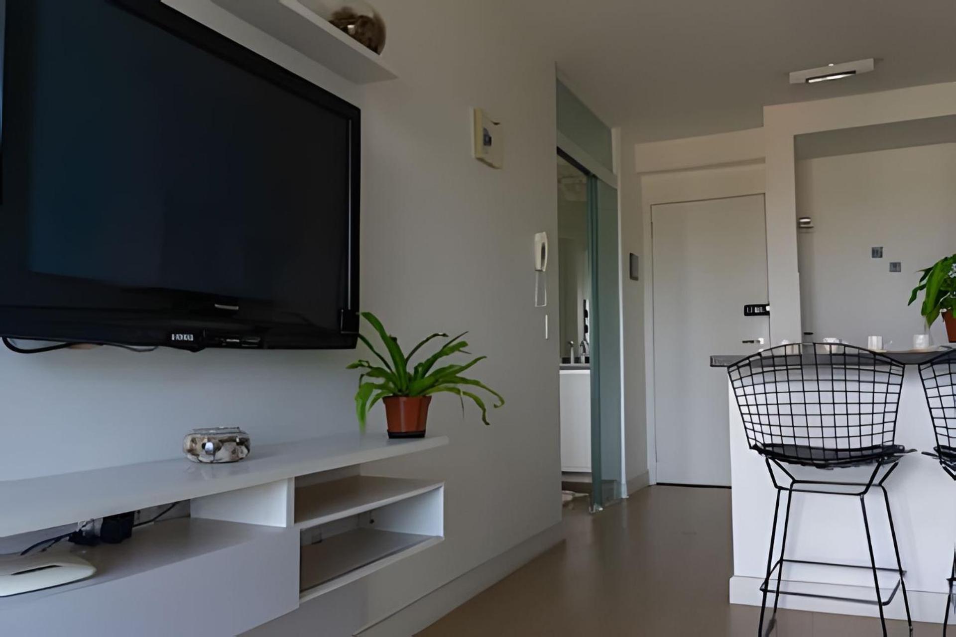 Apartamento Comodidade Perto Ao Parque Barigui Com Garagem